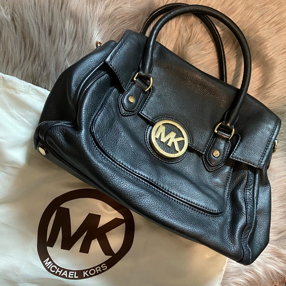 Michael Kors black leather handbag purse & wallet